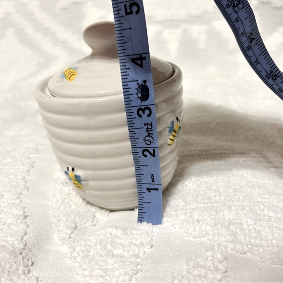 Home Essentials Bumble Bee Ceramic Sugar and Creamer Set - Picture 16 of 16